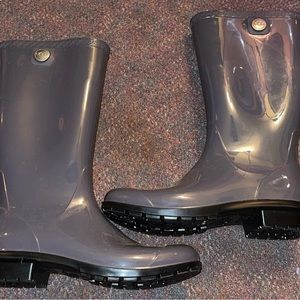 Ugg rainboots women’s gray